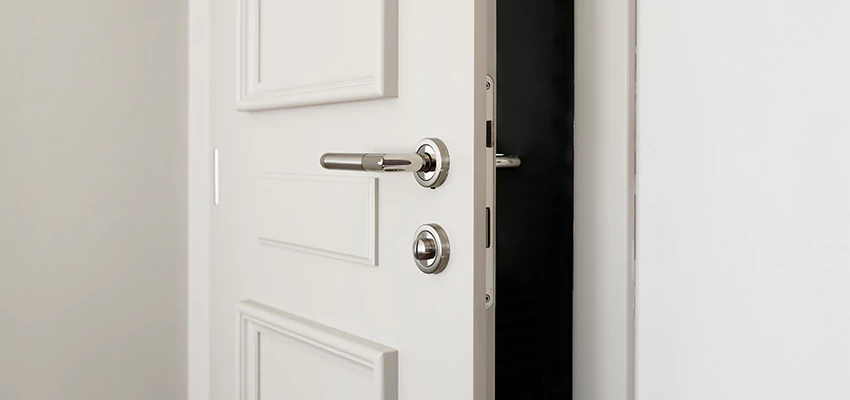 Folding Bathroom Door With Lock Solutions in Arvin, CA